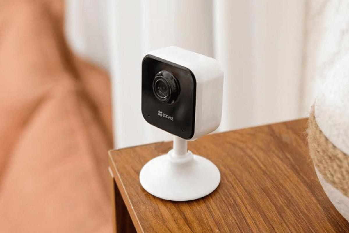 Camera Wifi EZVIZ H1c 1080P(Type-C, nhận thẻ 512GB, đế nam châm, đàm thoại)- Trong Nhà-2